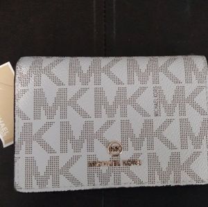 Medium Michael Kors wallet